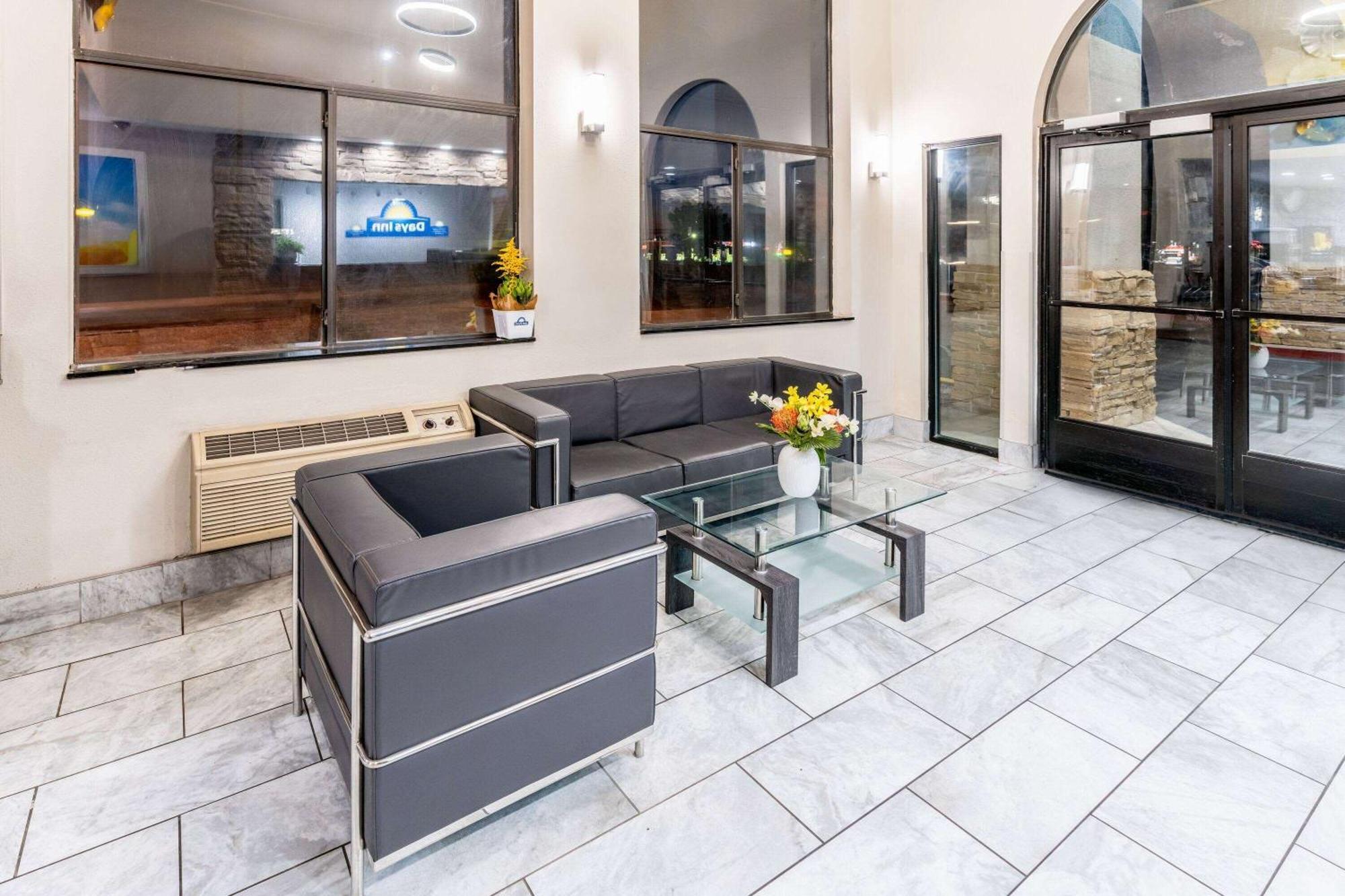 Days By Wyndham Lunas Los Lunas
