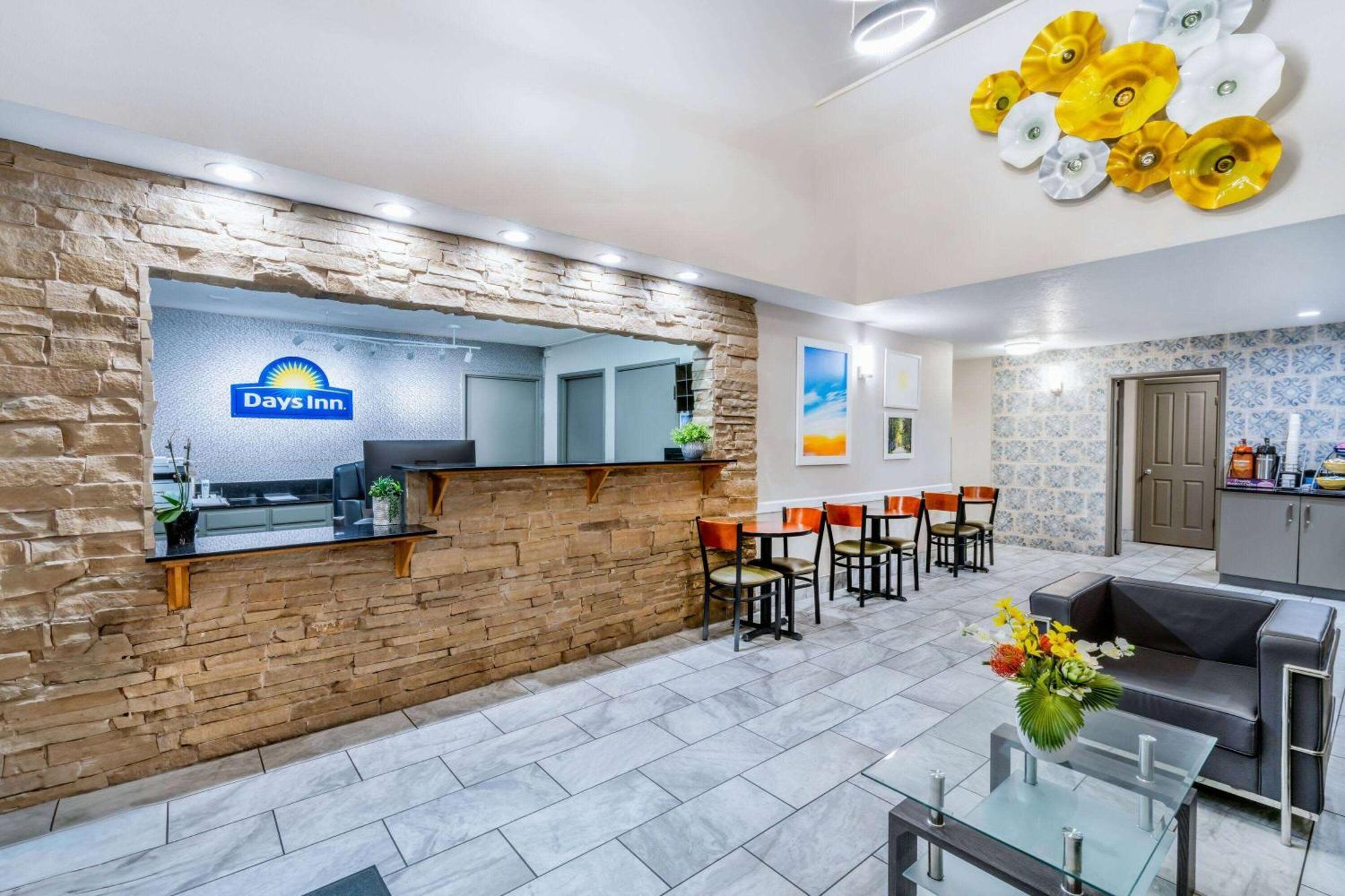 Days By Wyndham Lunas Hotel Los Lunas